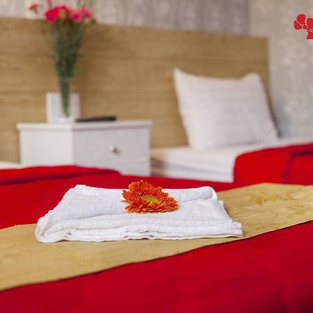 Koniko Hotel Хошимин Екстериор снимка