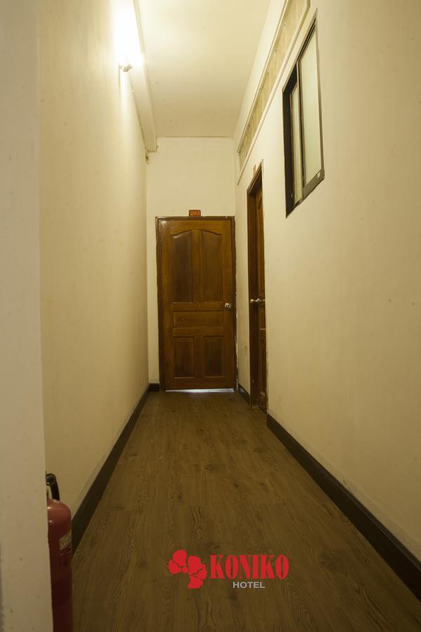 Koniko Hotel Хошимин Екстериор снимка
