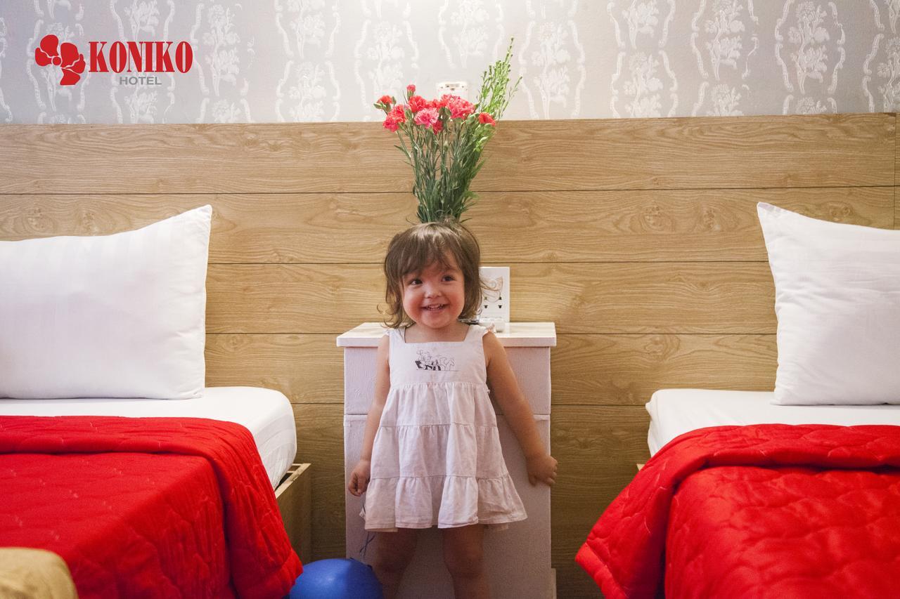 Koniko Hotel Хошимин Екстериор снимка