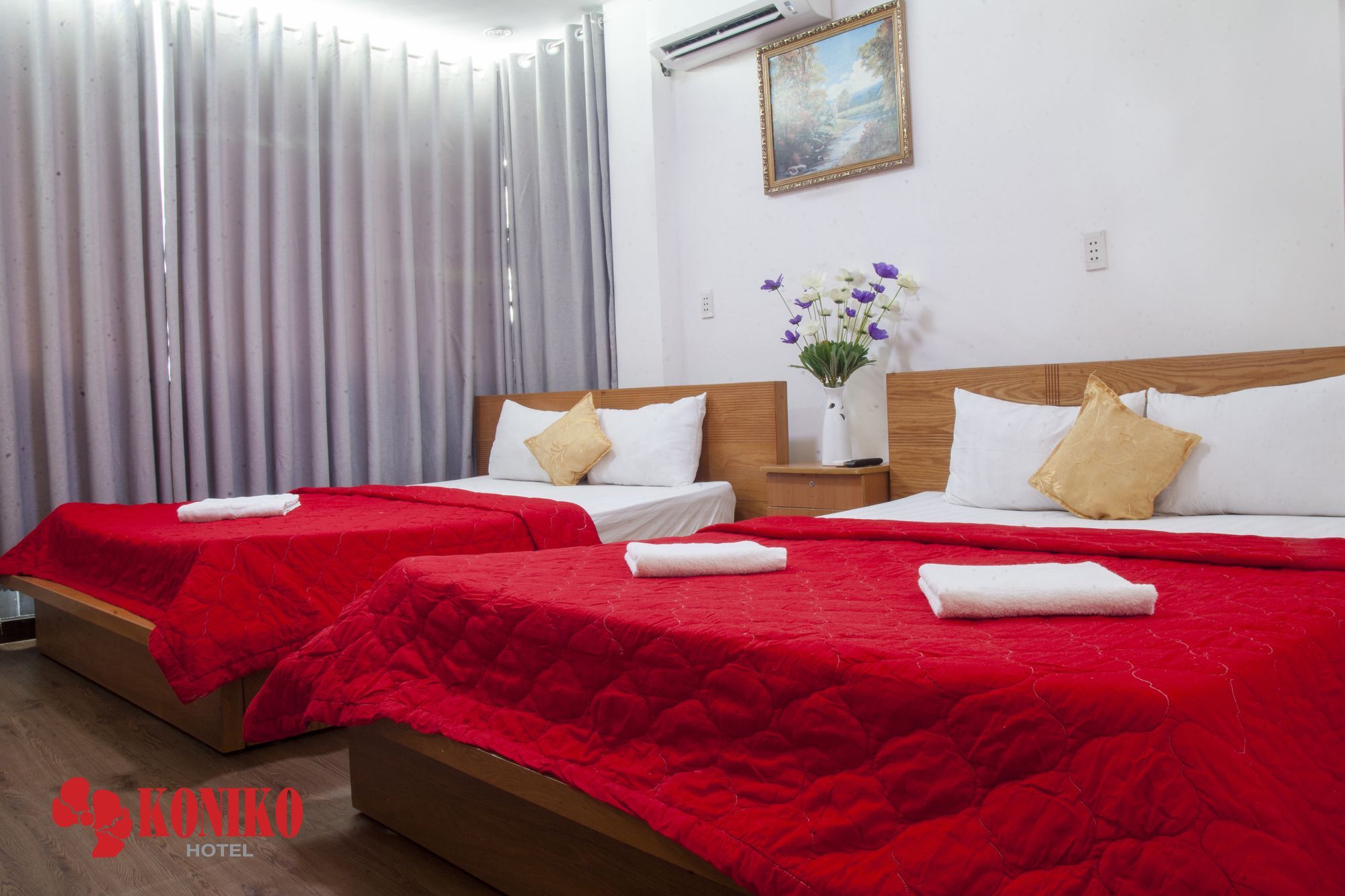 Koniko Hotel Хошимин Екстериор снимка