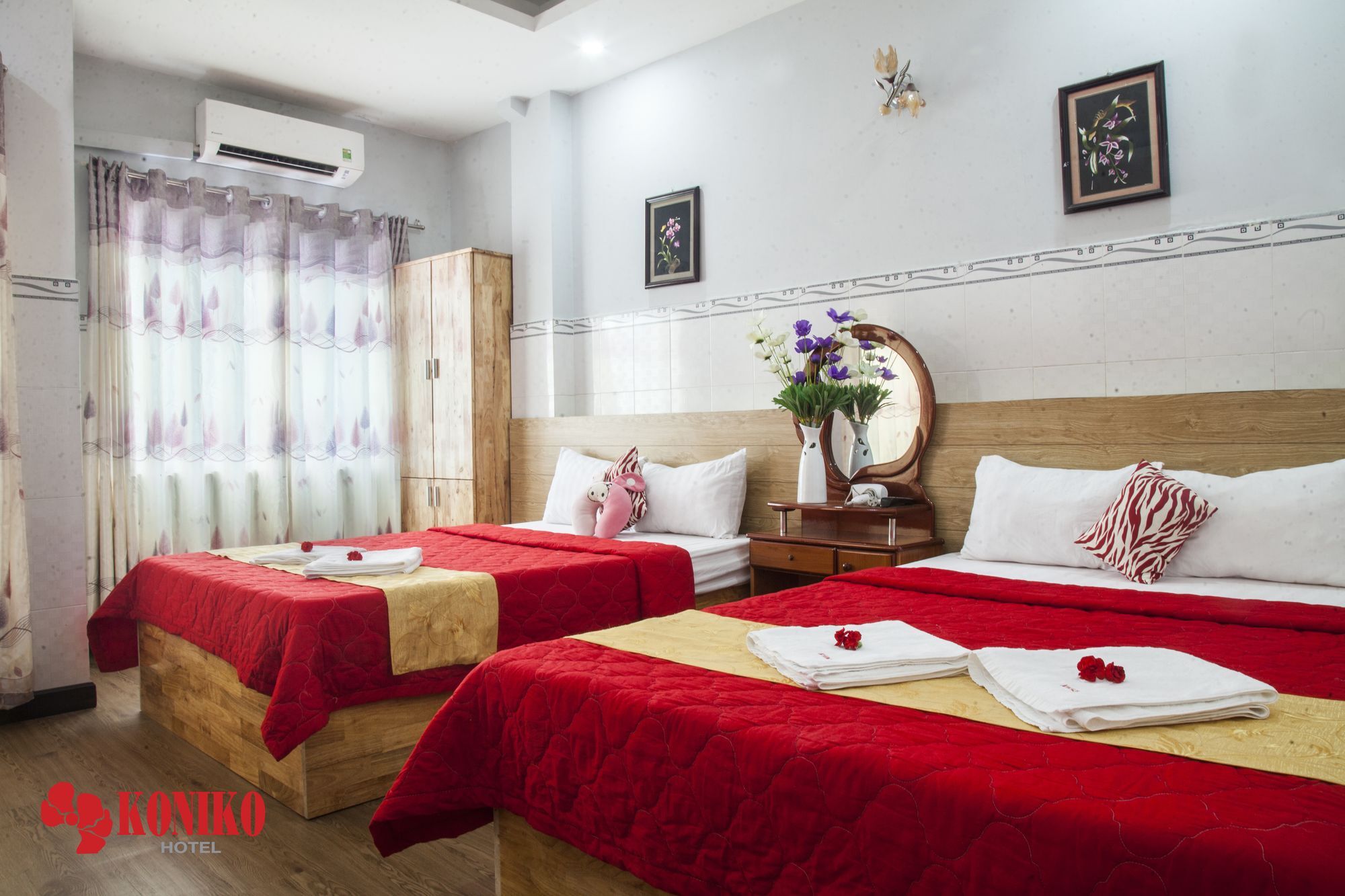 Koniko Hotel Хошимин Екстериор снимка