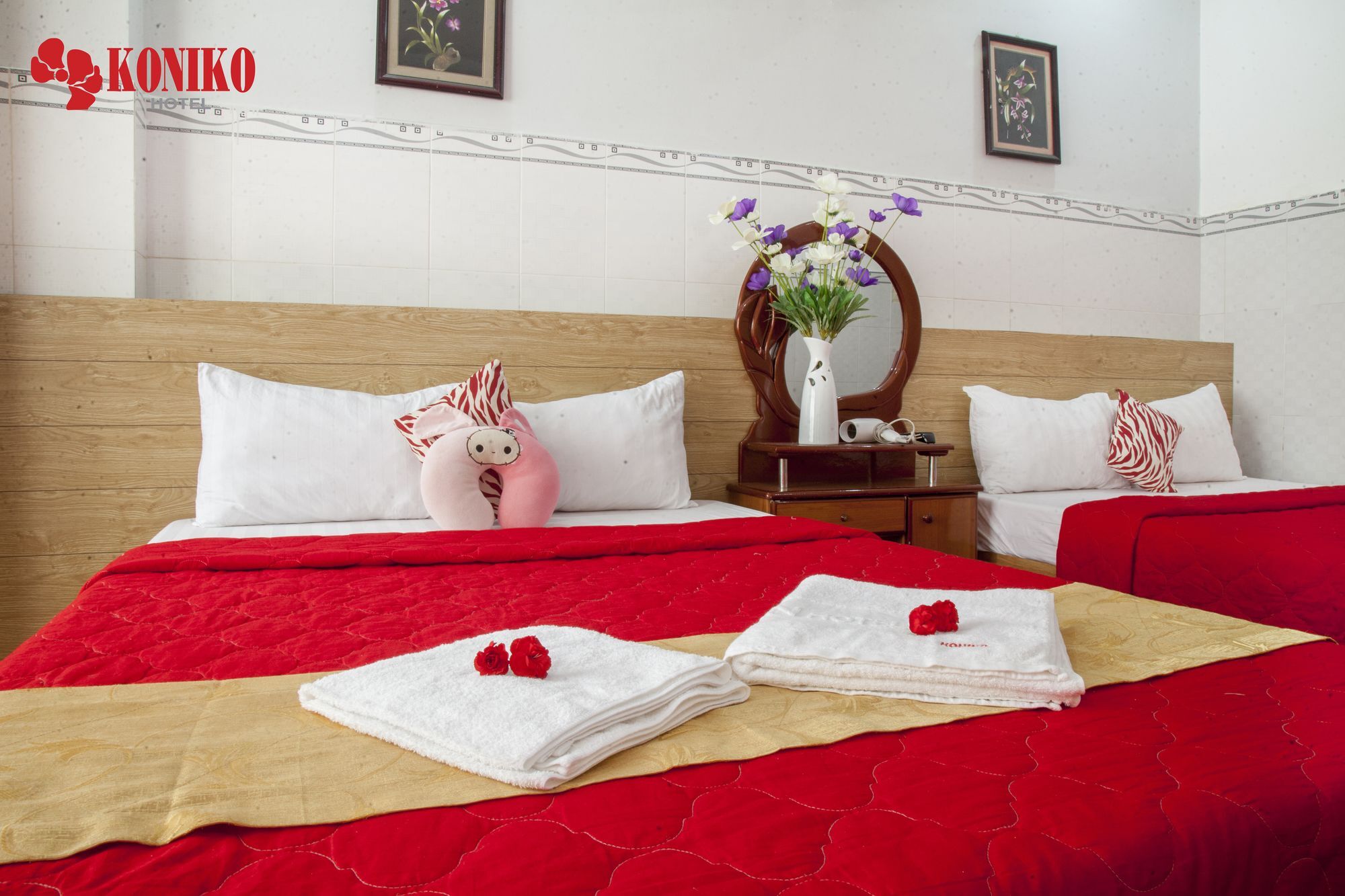 Koniko Hotel Хошимин Екстериор снимка